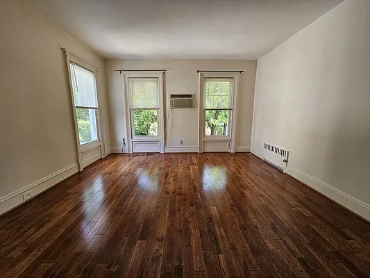 Rented by Owner | media 23