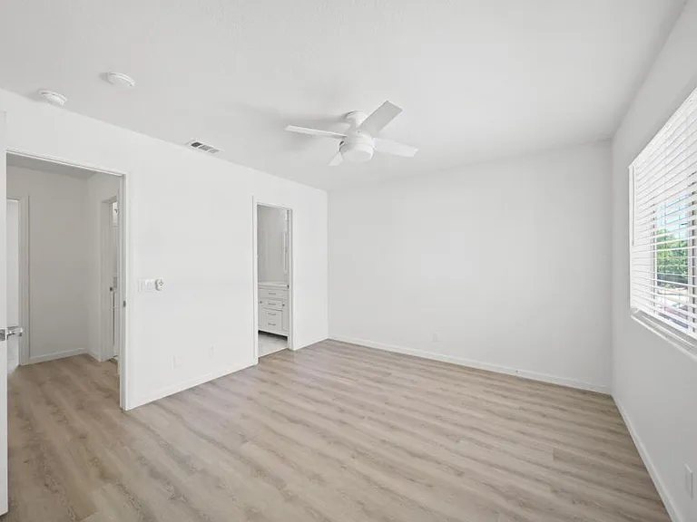 28611 Calle Del Lago #C — Photo 23