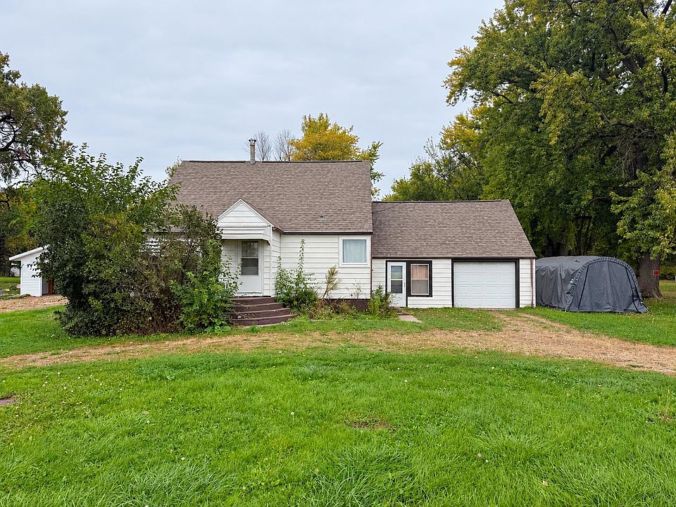 1st image of 130 Cottonwood Dr