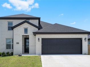 1111 Mammoth St, Bentonville, AR 72713