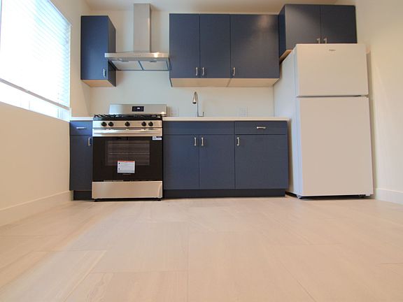 2nd image of 216 Harding Ave APT B