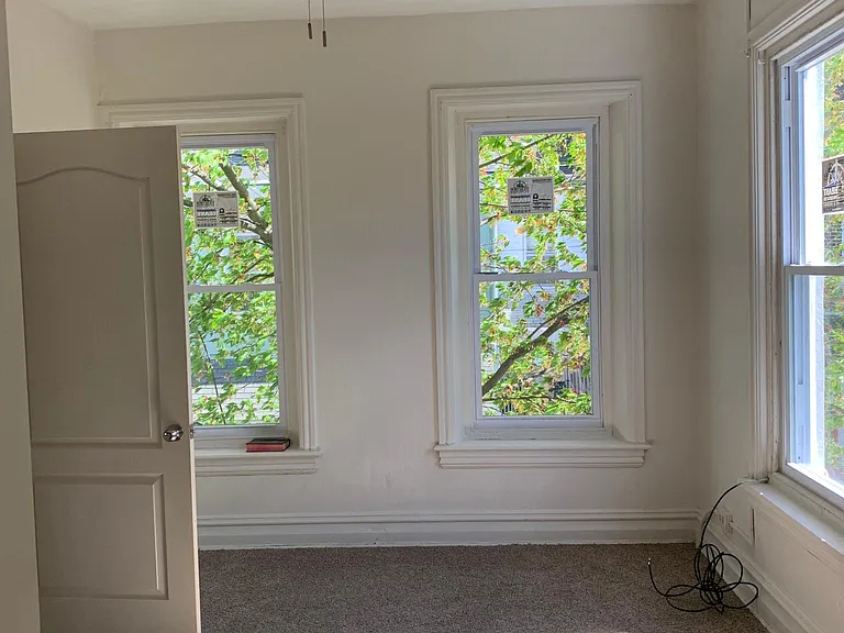 833 W Liberty St — Photo 12