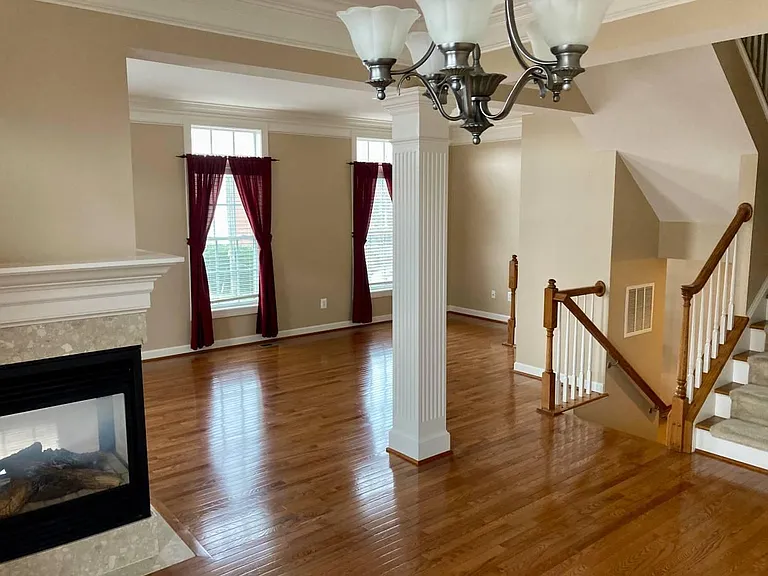 848 W Glebe Rd — Photo 4
