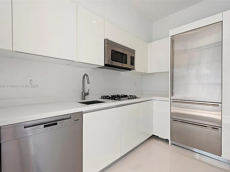 440 S Hibiscus Dr — Photo 44