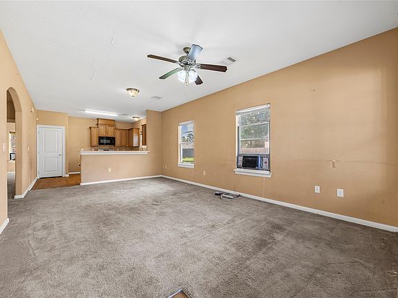 4th image of 2027 Rosalee St
