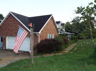 25 Linton Aly E, Fredericktown, PA 15333