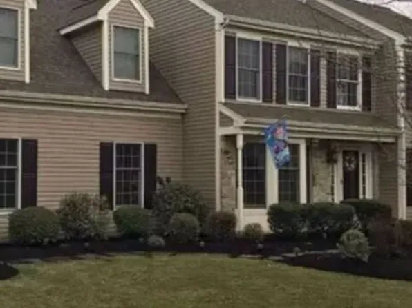 265 Spring Run Ln, Downingtown, PA 19335