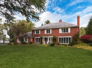 23899 Shaker Blvd, Shaker Heights, OH 44122