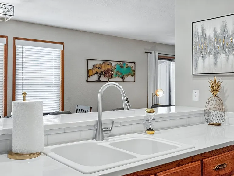 6 Connie Ln — Photo 9