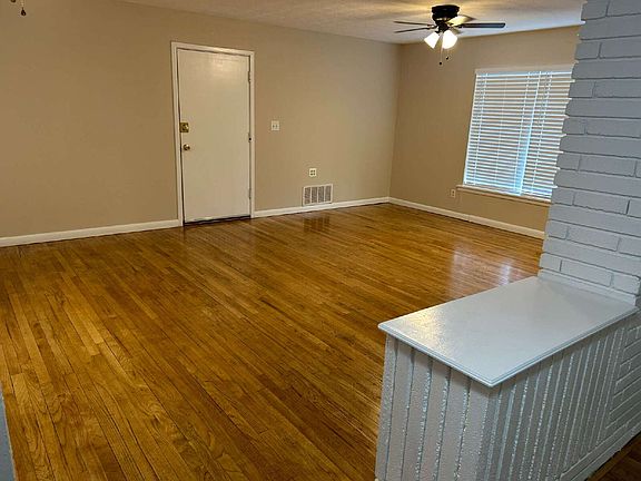 3rd image of 3416 38th St