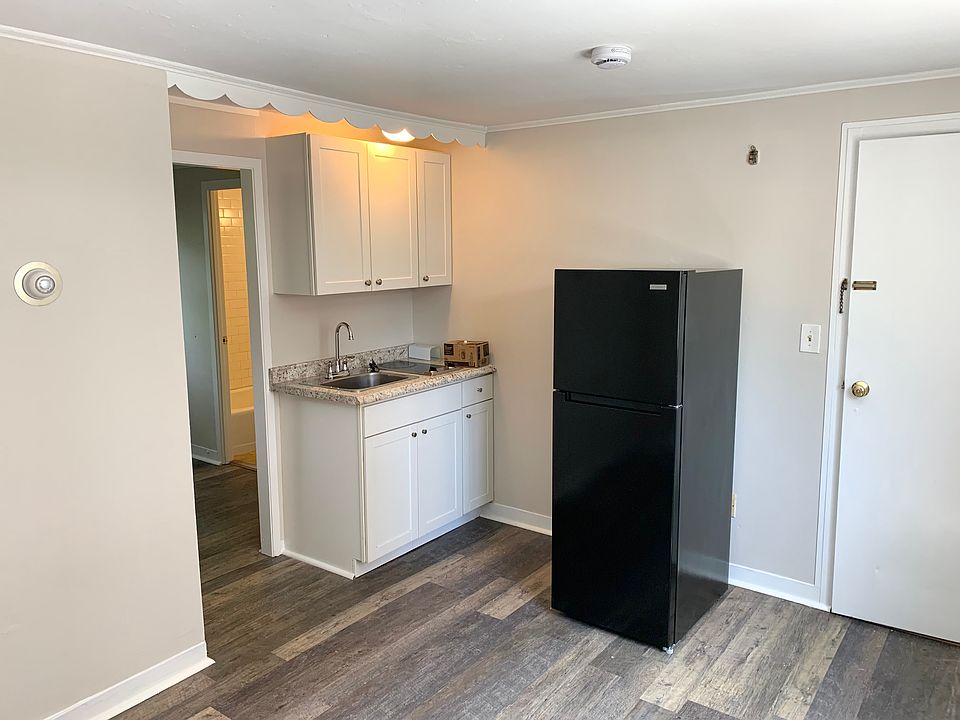 1st image of 15 Franklin St Suite 1