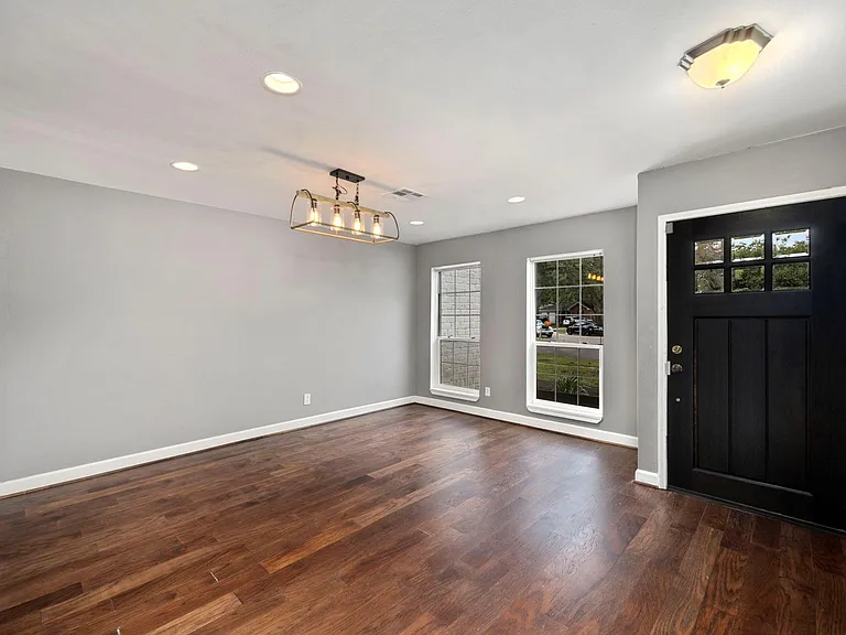 12307 Nova Ct — Photo 3