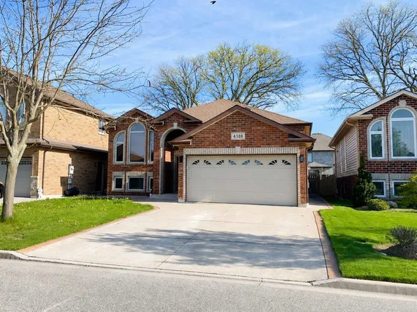 4518 Helsinki Cres, Windsor, ON N9G 0A6