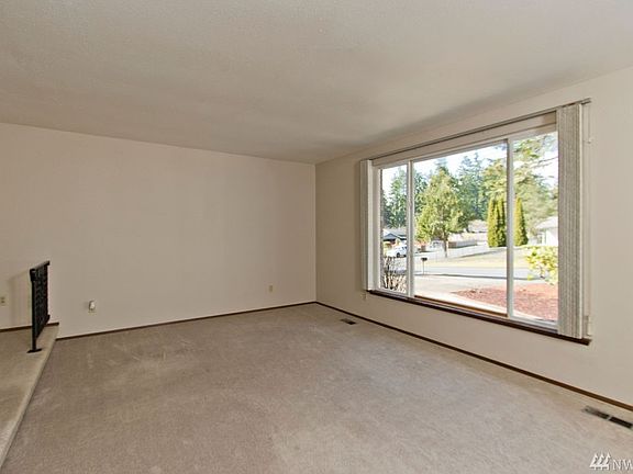 5th image of 16203 70th Ave E
