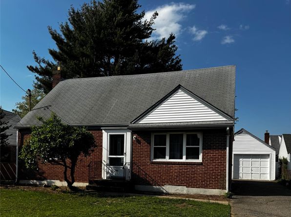 265 Walton Street, West Hempstead, NY 11552