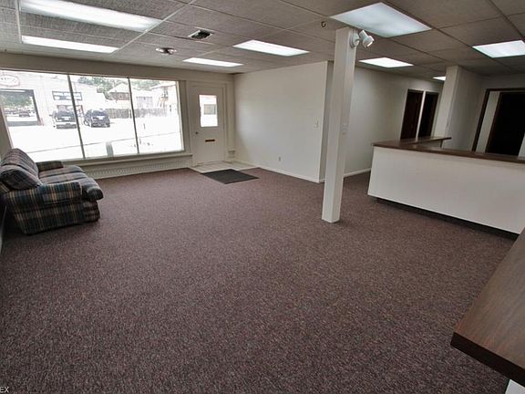 4th image of 760 Linden Ave
