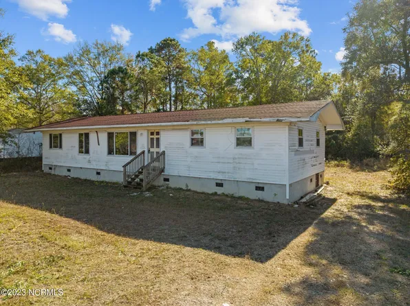 223 Old Fayetteville Road, Leland, NC 28451