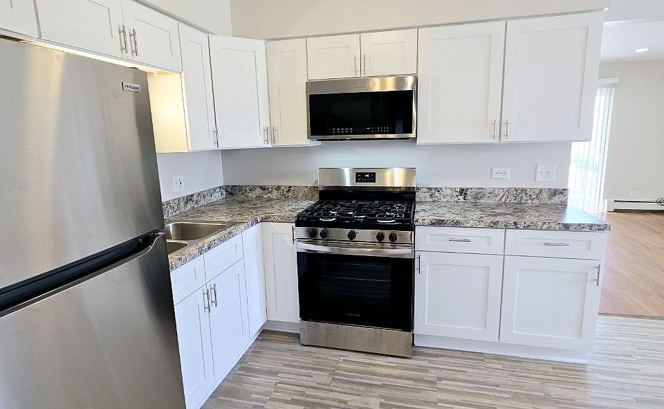 1st image of 7801 Oak Park Ave #3N