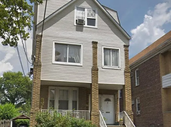 145 W 30th St, Bayonne, NJ 07002