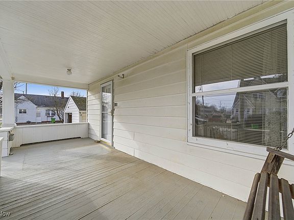3rd image of 115 Wise Ave NE