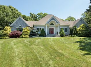 10 Country Estates Rd, Westhampton, NY 11977