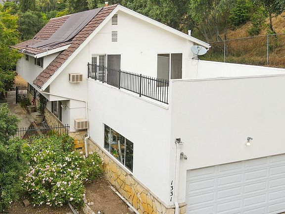 2nd image of 1331 Torres Dr