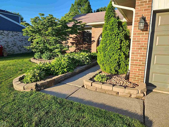 2nd image of 45540 Heatherwoode Ln