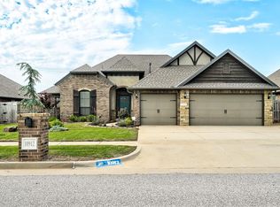 10912 SW 21st St, Yukon, OK 73099