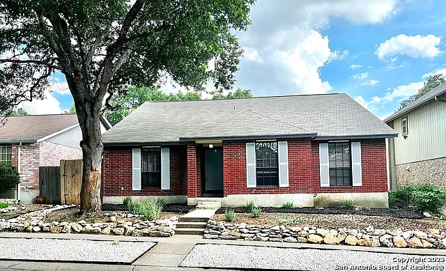 5758 Cedar Cv — Photo 1