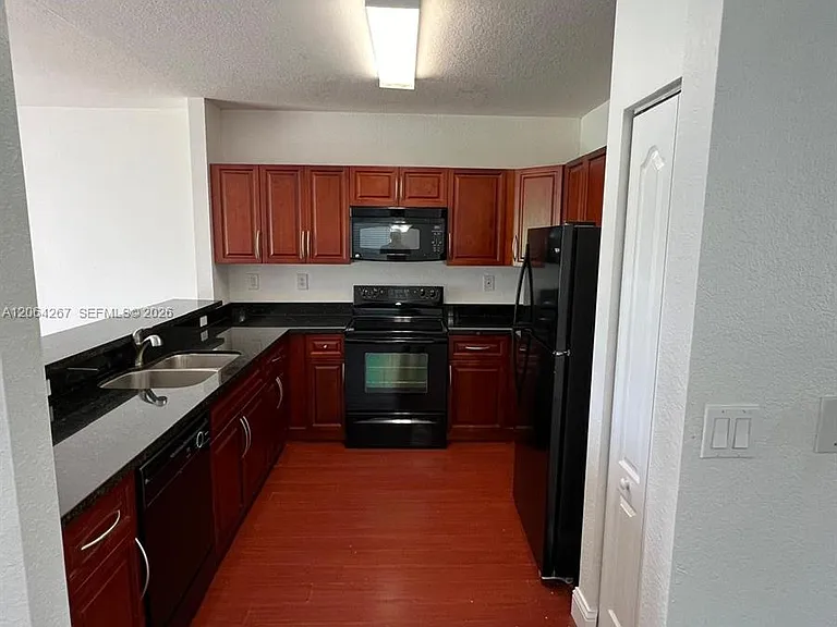 21436 SW 85th Ct #21436 — Photo 3