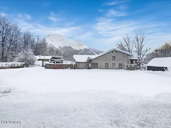 4520 S Bodenburg Loop, Palmer, AK 99645