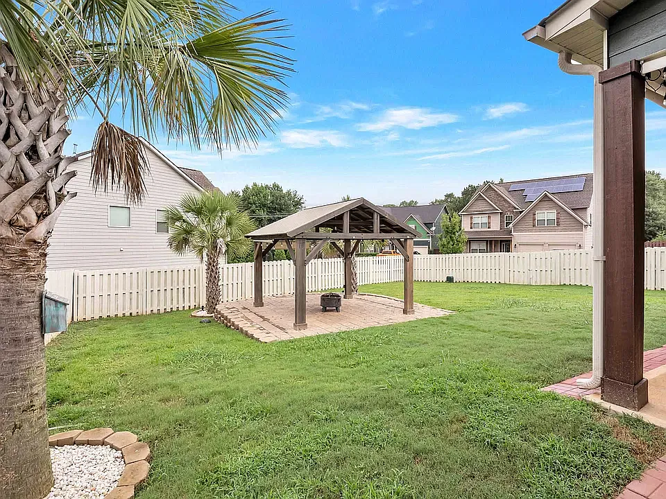 4 bed, 3463 sqft, $2,700 — Photo 3