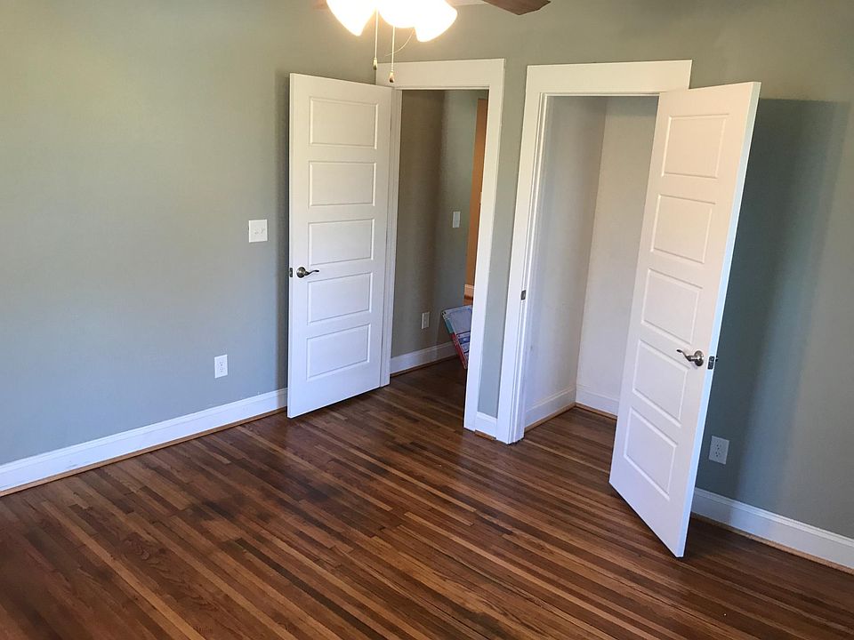 Bedroom & Closet