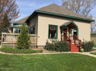 1001 N Rath Ave, Ludington, MI 49431