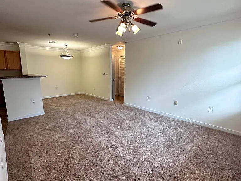 Featherstone Apartments at Kiln Creek — Photo 62