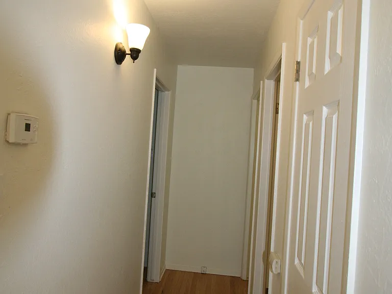 2736 Northglen St — Photo 14