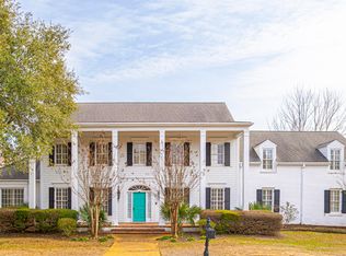 124 Country Club Dr, Madison, MS 39110