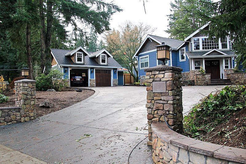 2nd image of 8005 135th Pl NE