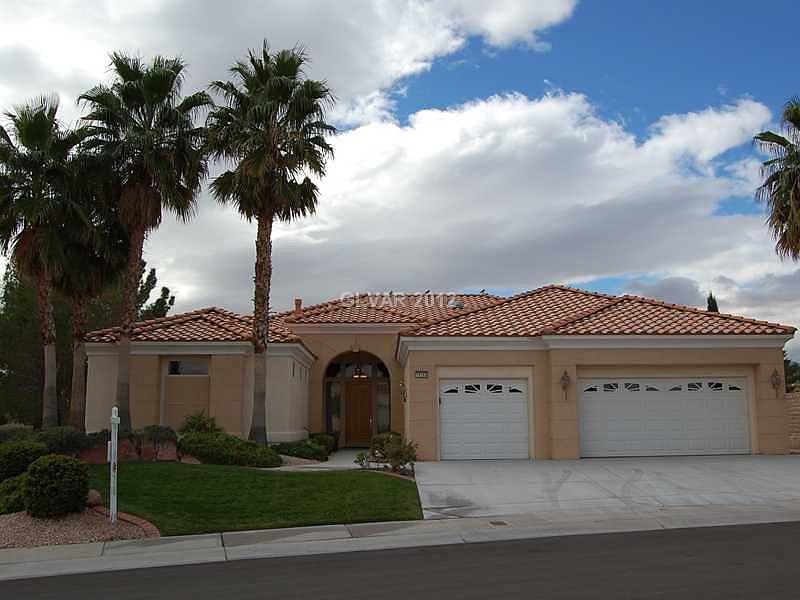 1st image of 10165 Hunter Springs Dr