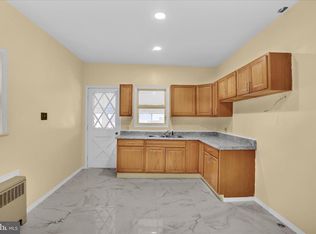704 Laurel Blvd, Pottsville, PA 17901