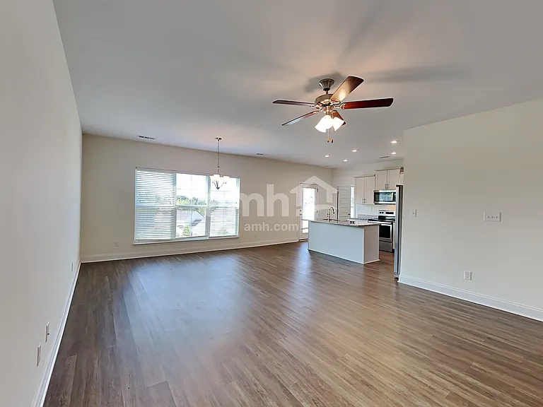 5061 Mountain Springs Rd — Photo 5