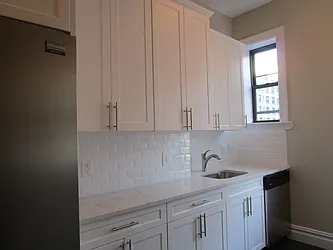 Rented by Rita S Citrin, LREB