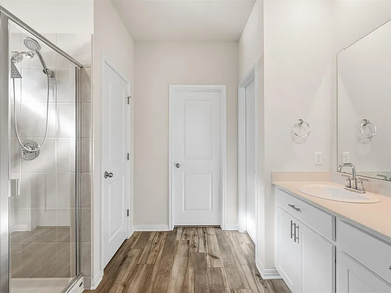 520 Loriner Way — Photo 20