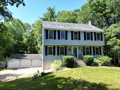18 Celeste Ter, Sandown, NH, 03873