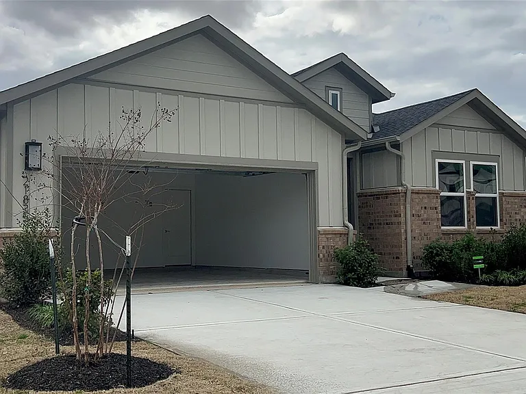 21835 Redwood Bluff Trl — Photo 3