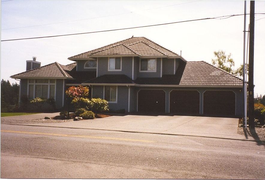 1st image of 28 Lake Louise Dr SW
