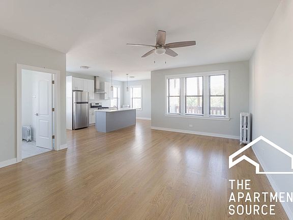 3rd image of 3912 N Keeler Ave #3