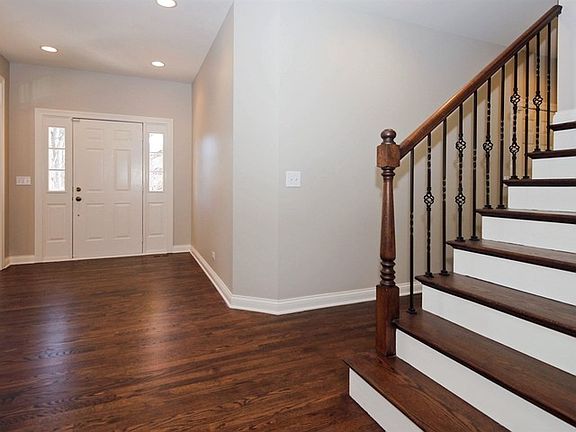 2nd image of 707 S Ashland Ave
