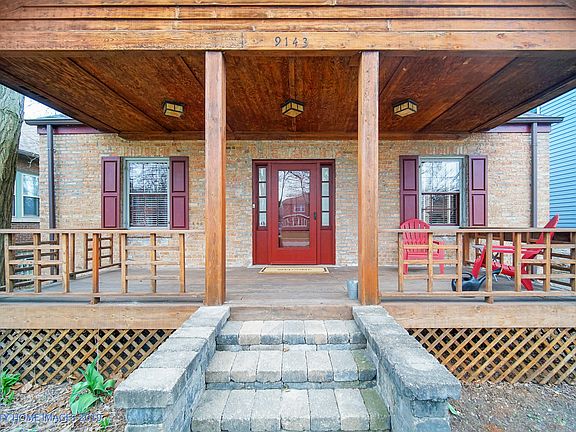 3rd image of 9143 S Hoyne Ave