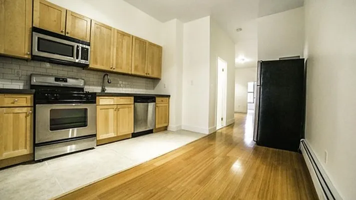 Rented by Nooklyn NYC LLC | media 21